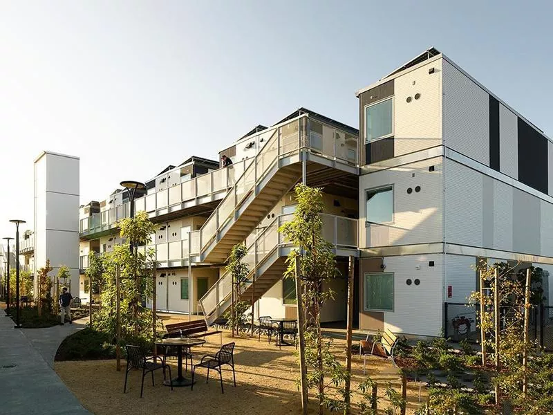 He maha nga whare o te ipu-korero